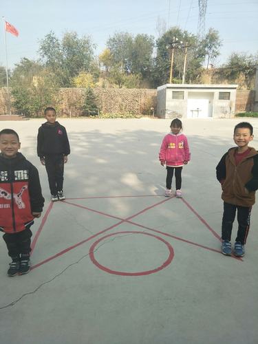 适合小学生玩的智力游戏有哪些（适合小学生玩的智力游戏有哪些初中）