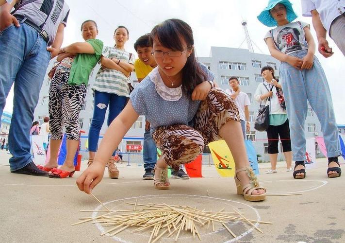30年前童年玩的游戏（以前童年玩的游戏）