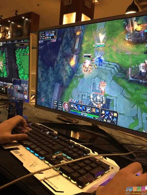 哪个游戏玩的人最多啊（哪个游戏玩的人最多啊女生）