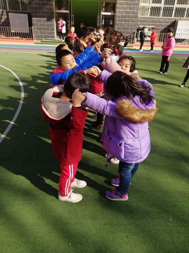 小学生适合玩儿的游戏（小学生适合玩儿的游戏软件）