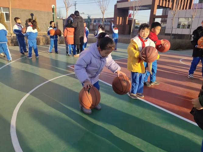 现在小学生最好玩的游戏是什么（现在小学生玩什么游戏的最多）
