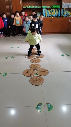 趣味儿童小游戏（趣味儿童小游戏有哪些）