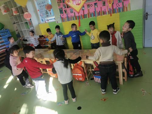 跟小孩玩的游戏室内（跟小孩玩的游戏室内有哪些）