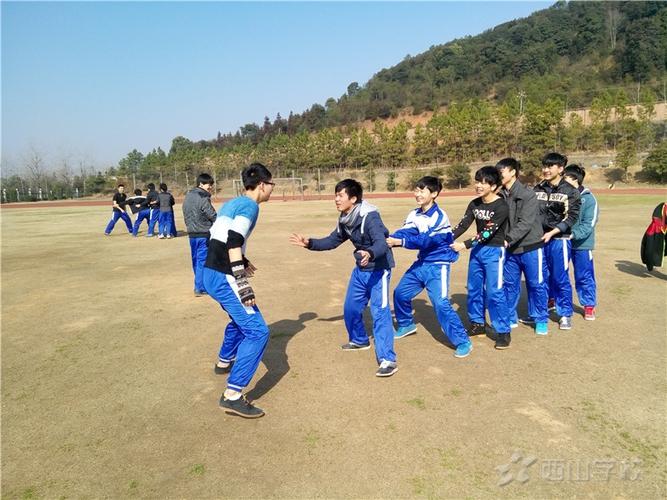 适合初高中学生玩的游戏（适合高中学生玩的游戏有哪些）