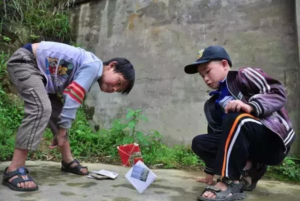 长辈小时候玩的游戏和现在玩的游戏有哪些变化（长辈们小时候玩游戏的趣事）